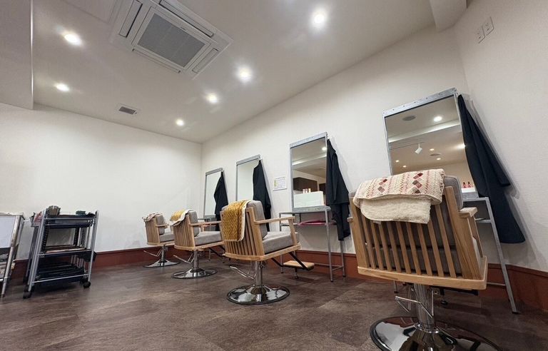 カラープラス 京都・六地蔵店の写真 1