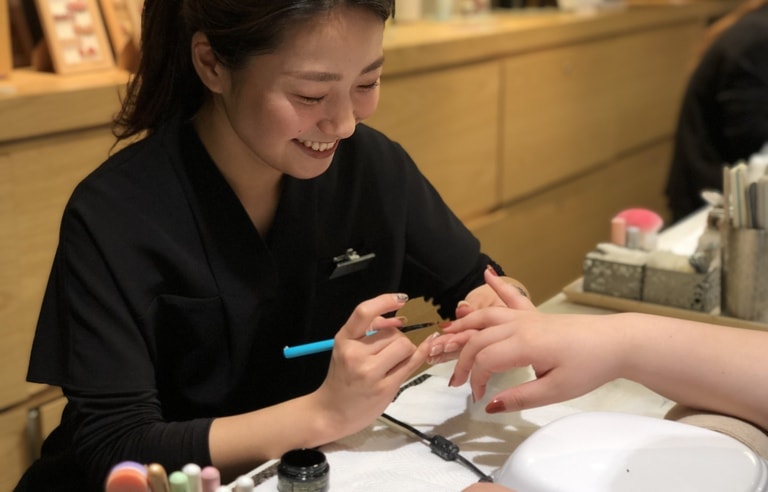 株式会社アトリエはるかの求人 募集要項 鹿児島中央前駅 鹿児島県 ネイルサロン 長く働ける環境あり ライフステージの変化があっても安心 充実した制度や待遇を整えています Workcanvas