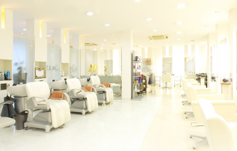 edge origination 梅田店の写真 5
