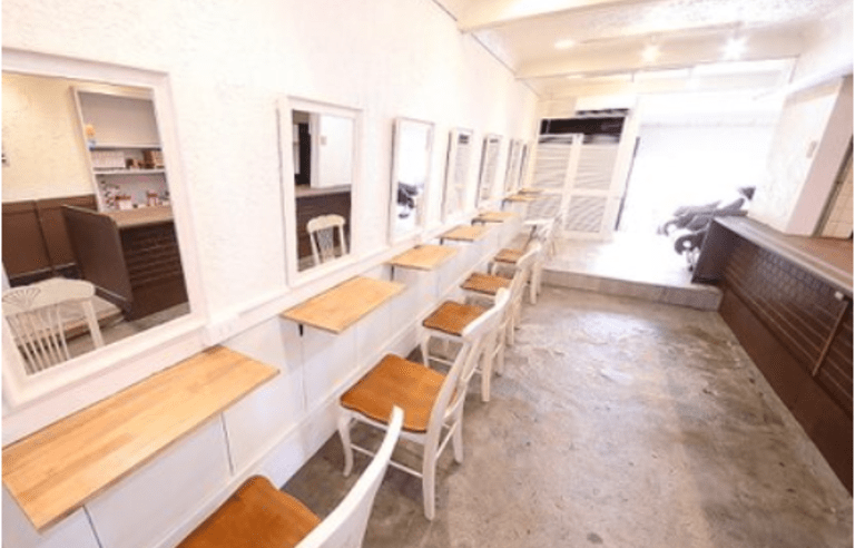 オーガニックカラー専門店 Lily 天理店の写真 1