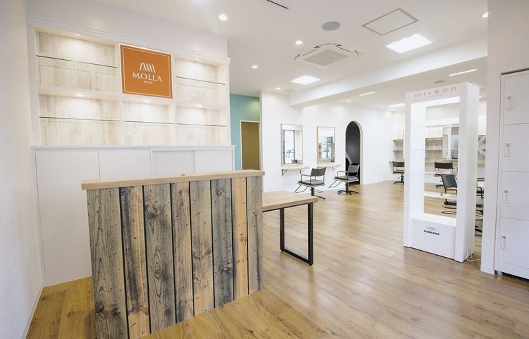 MOLLA SALON 高石店の写真 3