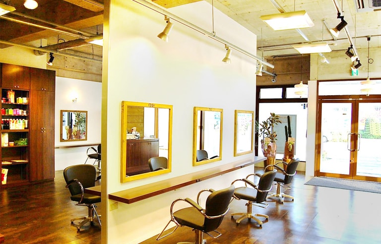 株式会社イーサロングループの求人 募集要項 古江駅 広島県 美容室 業界初 コールセンター導入 お店での電話応対がないので 無駄なストレスなく 施術に専念できます Workcanvas