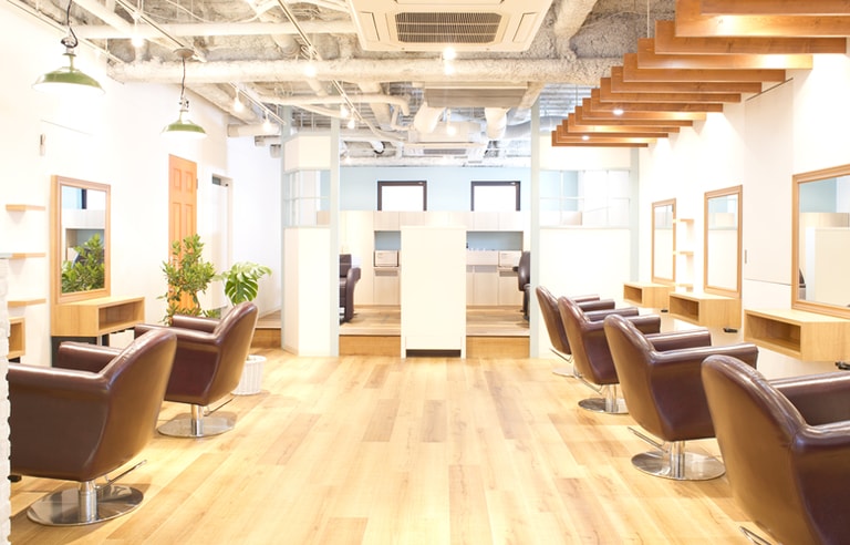 株式会社ariettaの求人 募集要項 銀座駅 東京都 美容室 チャンスを掴んで 経験豊富なスタイリストの一員に ワンランク上の美容師に成長できる環境があります Workcanvas
