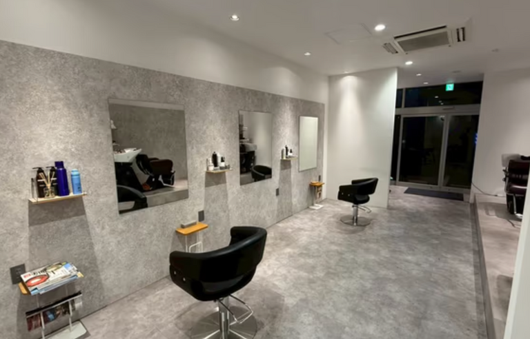 men's cut & skin EMANON 上新庄店の写真 4