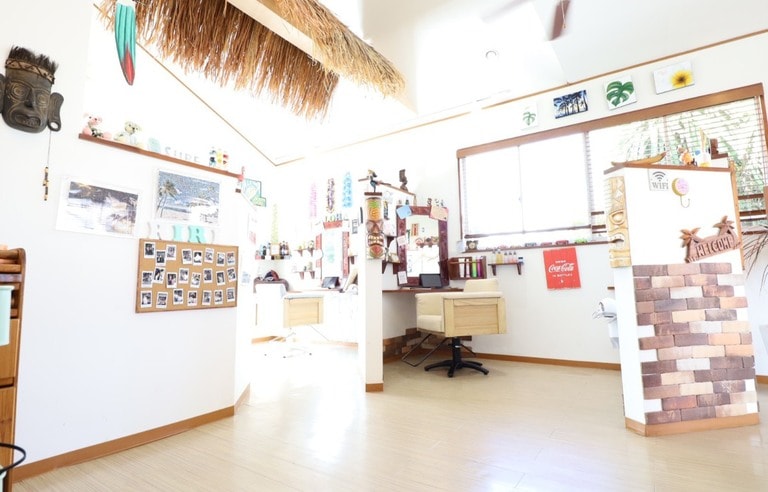 Ririの求人 募集要項 公津の杜駅 千葉県 美容室 ゆったりとした空間が自慢 サロンはハワイの雰囲気 半個室の空間でしっかりとお客様に向き合えます Workcanvas