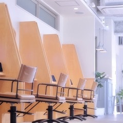 Amphi Tokyoの求人 募集要項 表参道駅 東京都 美容室 早期成長ができる教育 抜群の集客力による働くやりがいと 充実したプライベートも両方楽しめるサロン Workcanvas